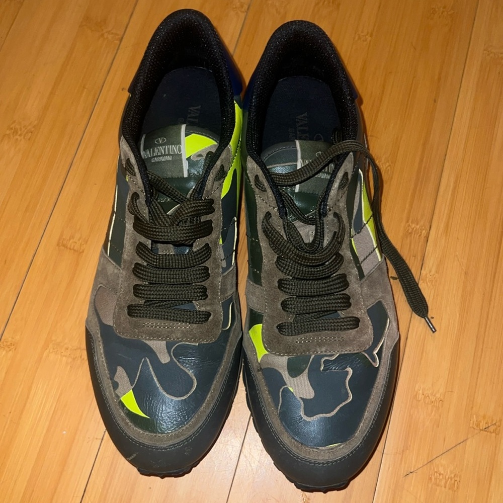 Valentino Garavani
Camouflage Camo Men Rockrunner excellent condition